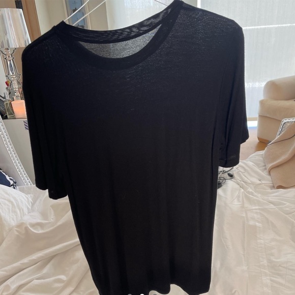 Stretchy graphic tee - Picture 2 of 3